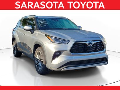 Used 2022 Toyota Highlander Platinum