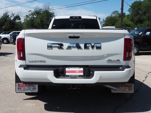 New 2025 RAM 3500 Limited image 6