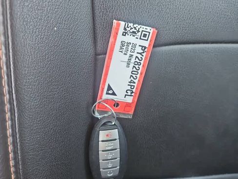 Used 2023 Nissan Sentra SR w/ SR Premium Package FWD image 20