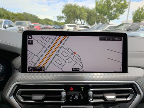 Used 2025 BMW X4 M40i AWD/4WD image 18