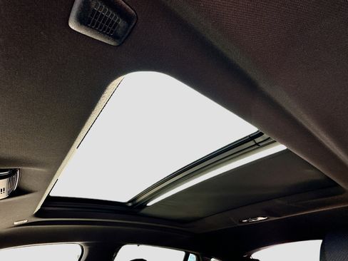 New 2026 BMW X6 xDrive40i w/ Executive Package image 15