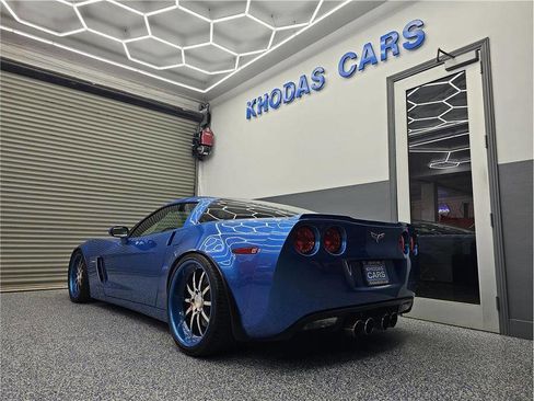 Used 2008 Chevrolet Corvette Z06 w/ Preferred Equipment Group RWD image 3