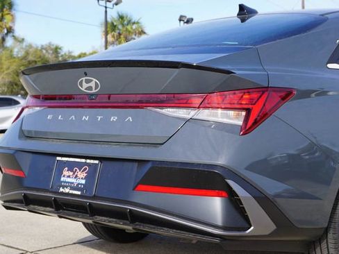 New 2026 Hyundai Elantra SEL Sport Premium w/ Cargo Package FWD image 5