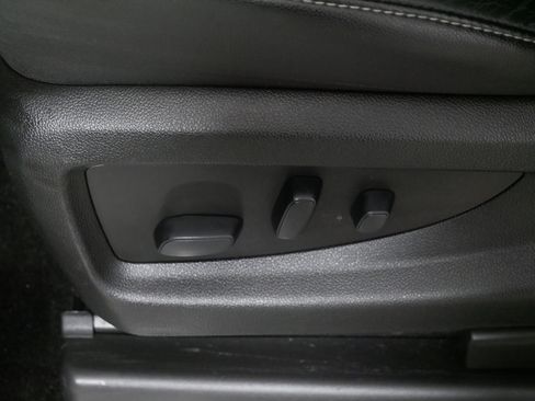 Used 2018 Chevrolet Tahoe LT image 20