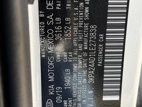 Certified 2020 Kia Rio S image 31