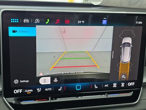 New 2026 Volkswagen Tiguan SE R-Line AWD/4WD image 23