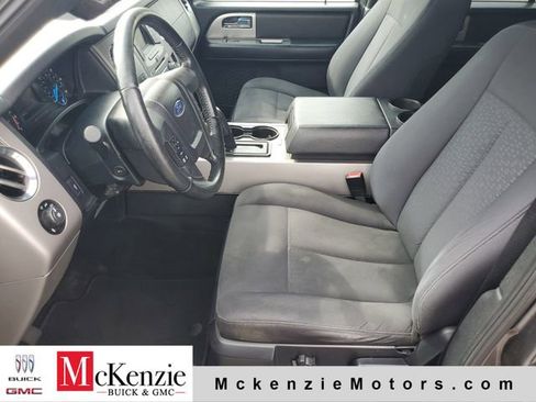 Used 2017 Ford Expedition XLT AWD/4WD image 6