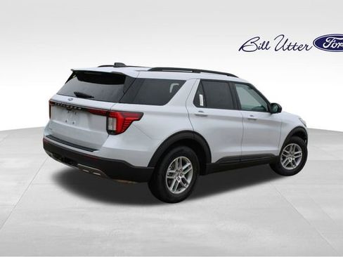New 2026 Ford Explorer Active image 3