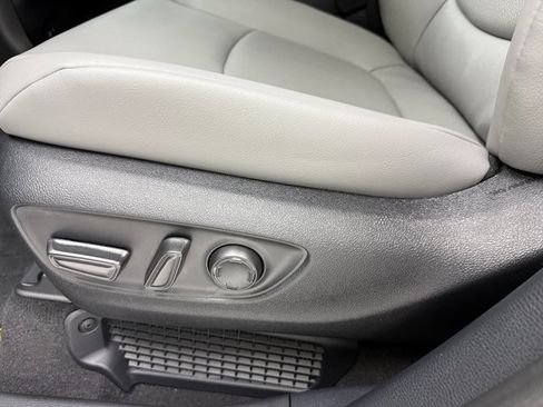 New 2026 Toyota Sienna XLE image 26