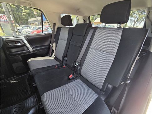 Used 2018 Toyota 4Runner SR5 AWD/4WD image 14
