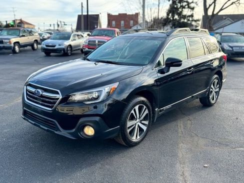 Used 2018 Subaru Outback 2.5i Limited image 3