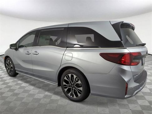 New 2026 Honda Odyssey Elite image 4