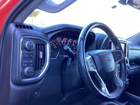 Used 2021 Chevrolet Silverado 1500 LT Trail Boss w/ Convenience Package II image 11