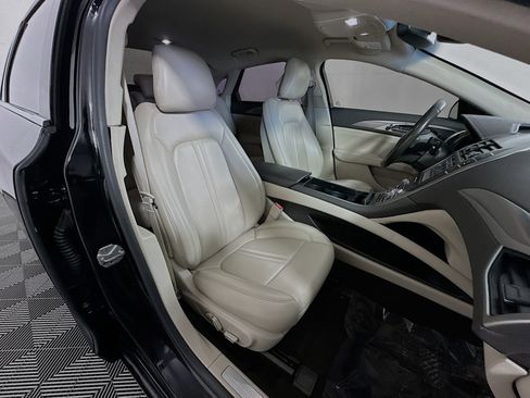 Used 2019 Lincoln MKZ Premiere image 26