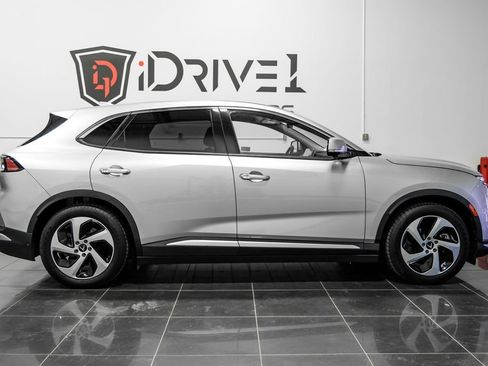 Used 2023 VinFast VF 8 Eco AWD/4WD image 7