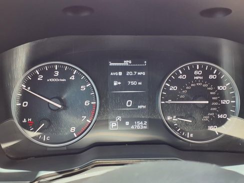 Used 2025 Subaru Outback Premium w/ Popular Package #1A image 30