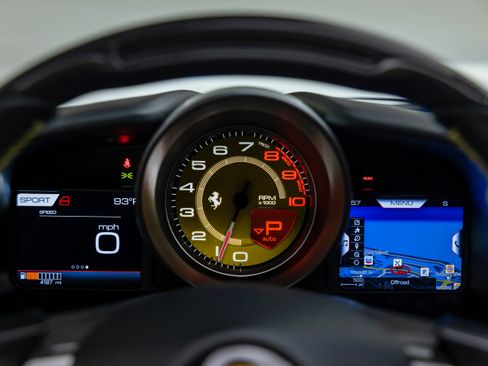 Certified 2023 Ferrari F8 Tributo RWD image 62