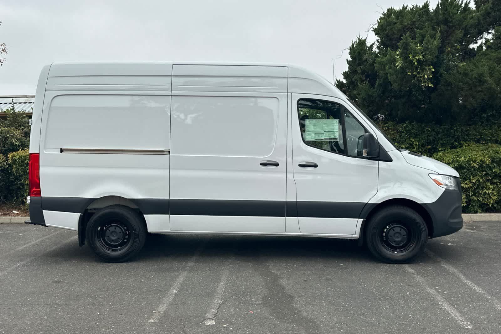 New 2026 Mercedes-Benz Sprinter 2500 image 2
