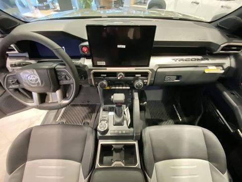 New 2026 Toyota Tacoma TRD Off-Road AWD/4WD image 19