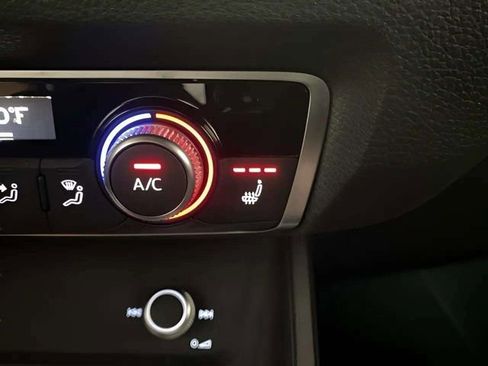 Used 2020 Audi Q3 2.0T Premium w/ Convenience Package image 47