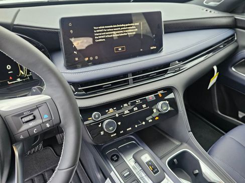 New 2026 INFINITI QX60 Sport image 30