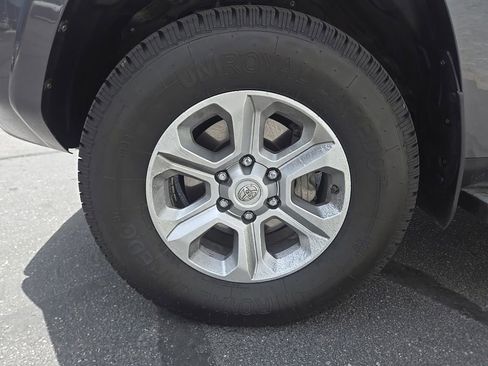 Used 2019 Toyota 4Runner SR5 Premium w/ Wilderness Package AWD/4WD image 14