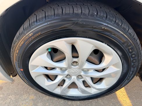 Used 2015 Honda Civic LX image 25