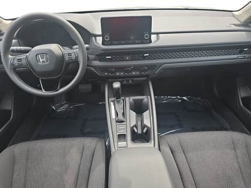 Used 2025 Honda Accord SE image 9