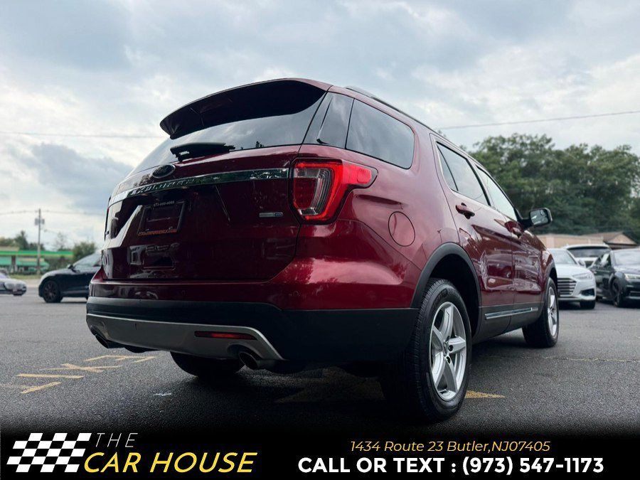 Used 2016 Ford Explorer XLT w/ Equipment Group 202A AWD/4WD image 8
