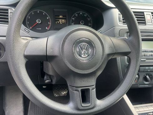 Used 2011 Volkswagen Jetta Sedan FWD image 36