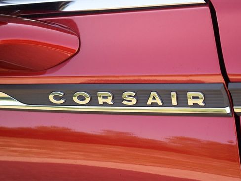 Used 2022 Lincoln Corsair AWD w/ Premium Package image 14