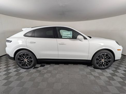 New 2026 Porsche Cayenne Coupe AWD/4WD image 8