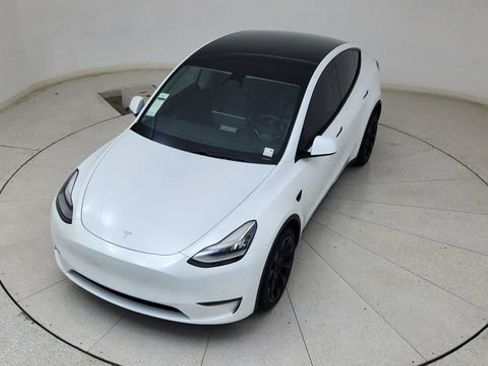 Used 2021 Tesla Model Y Long Range image 76