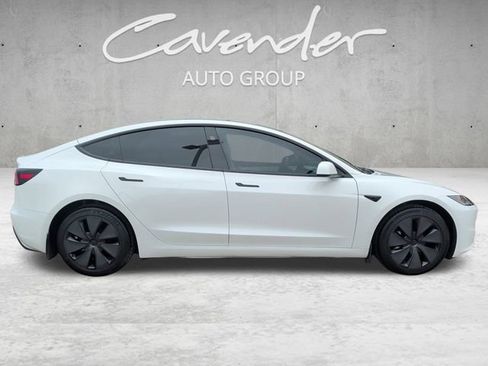 Used 2025 Tesla Model 3 Long Range image 17