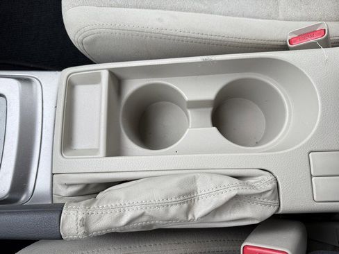 Used 2010 Subaru Impreza 2.5i image 31