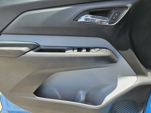 New 2027 Chevrolet Bolt RS w/ Technology Package FWD image 18