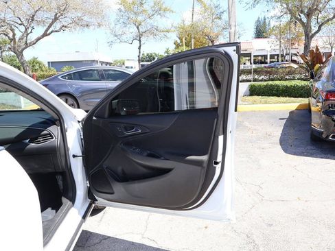 Used 2023 Chevrolet Malibu LT image 21