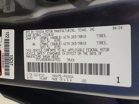 Used 2024 Toyota Tundra SR5 w/ SR5 Premium Package AWD/4WD image 38
