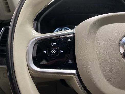 Used 2020 Volvo XC90 T5 Momentum image 40