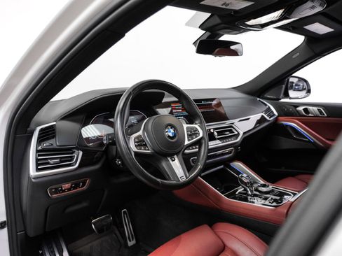 Used 2021 BMW X6 xDrive40i w/ M Sport Package image 3