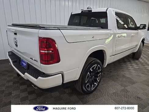 Used 2025 RAM 1500 Limited AWD/4WD image 12