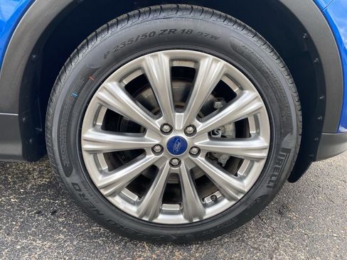 Used 2017 Ford Escape Titanium image 9