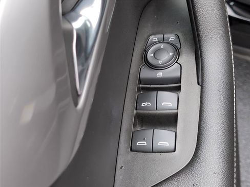 Used 2023 Chevrolet Blazer LT AWD/4WD image 16