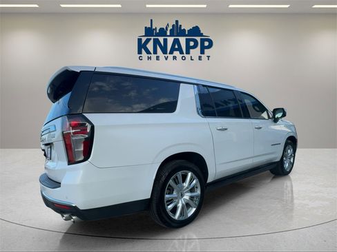 Used 2021 Chevrolet Suburban High Country image 5