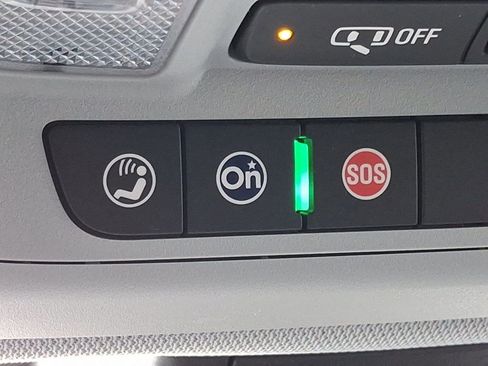 Used 2022 Chevrolet Blazer LT image 25