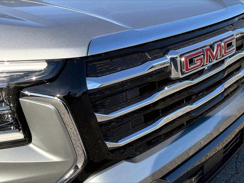 New 2026 GMC Terrain Elevation image 16