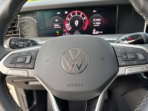 Used 2026 Volkswagen Tiguan SE AWD/4WD image 29