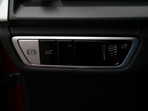 Certified 2026 Cadillac Vistiq Sport w/ LPO, Floor Liner Package image 26