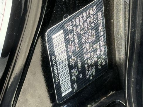 Used 2021 Nissan Rogue Sport SV image 33