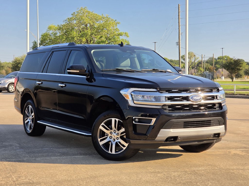 Used 2022 Ford Expedition Max Limited AWD/4WD image 2